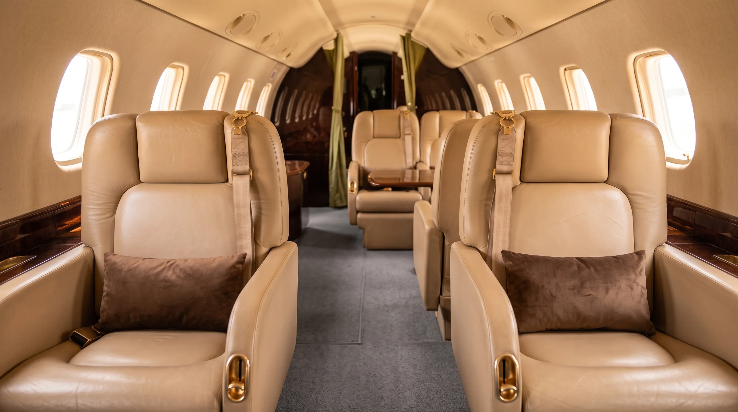 Interior del Legacy 600